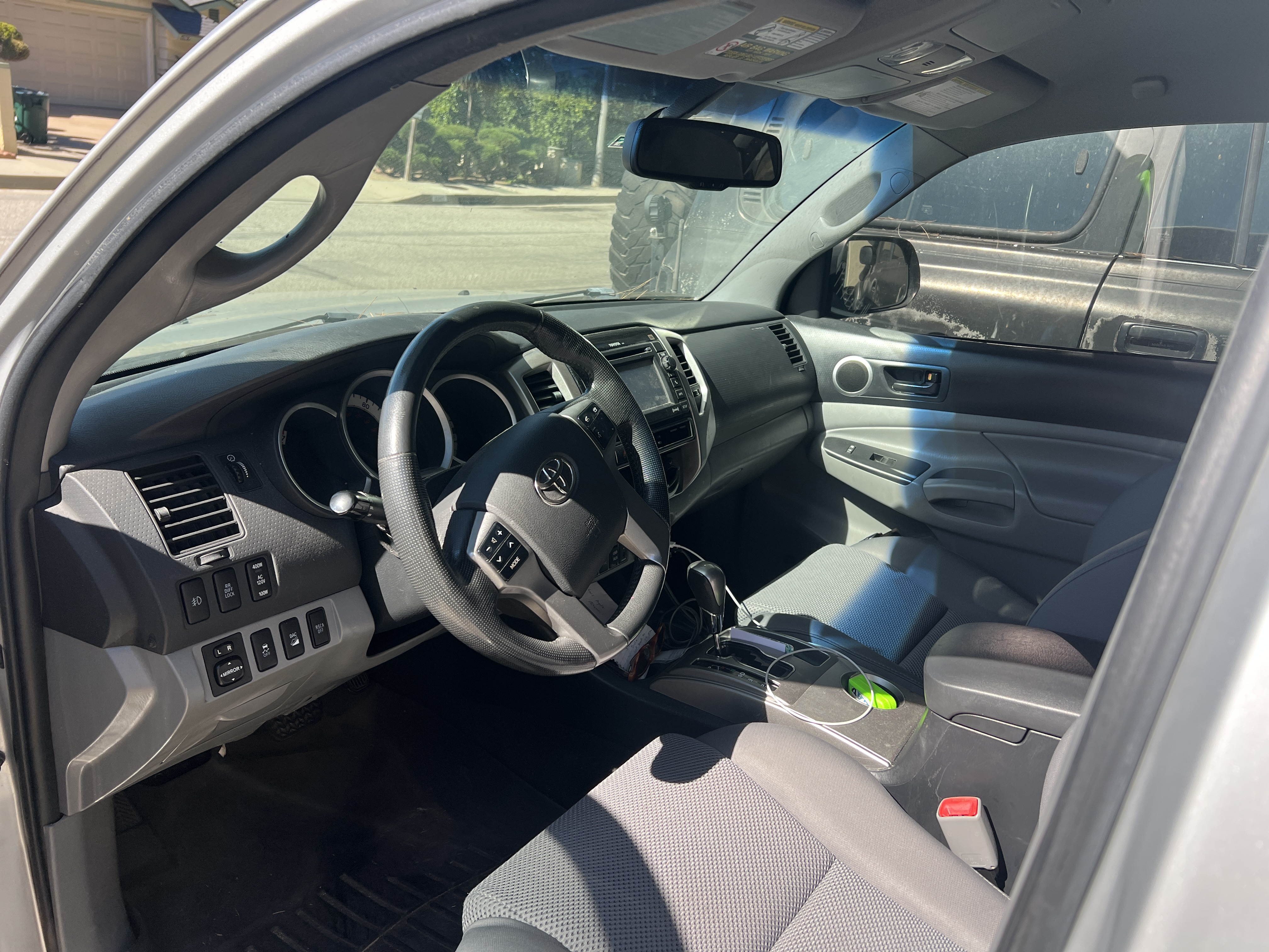 Used 2013 Toyota Tacoma 4x4 Double Cab w/ TRD Off-Road Pkg image 5