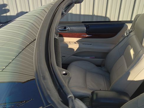 Used 2002 Chrysler Sebring Limited image 22