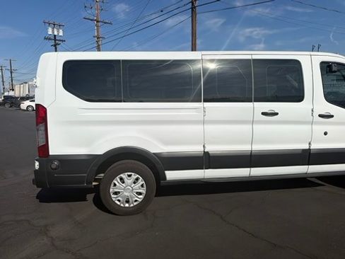 Used 2019 Ford Transit 350 XLT RWD image 6