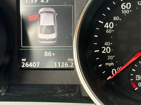 Used 2017 Volkswagen Jetta GLI FWD image 13
