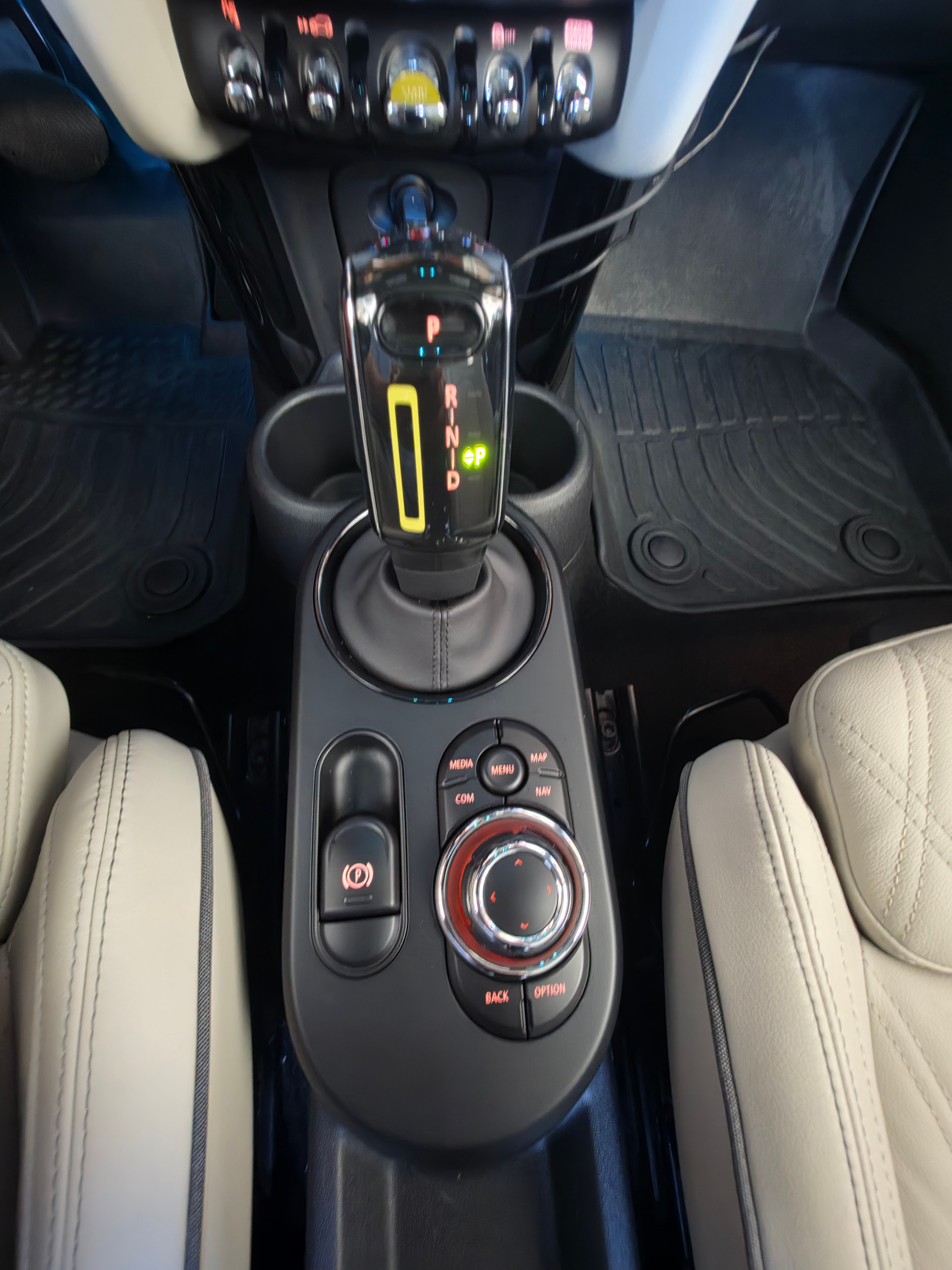 Used 2022 MINI Cooper SE FWD image 27