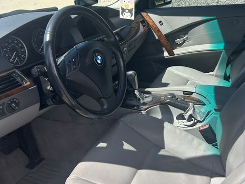 Used 2007 BMW 525xi Sedan AWD/4WD image 8