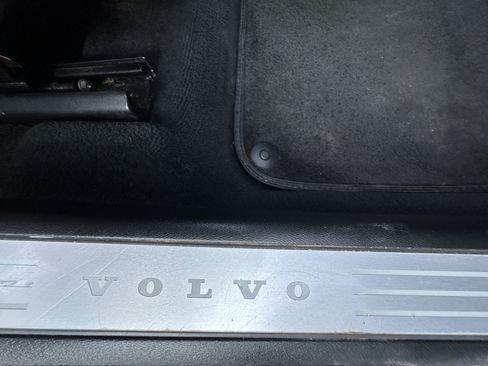 Used 2017 Volvo S90 T6 Inscription w/ Vision Package image 30