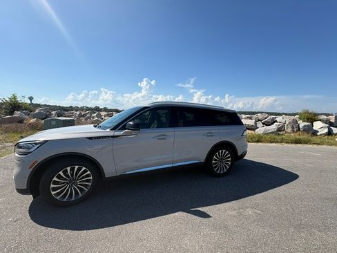 Used 2020 Lincoln Aviator Reserve w/ Equipment Group 201A RWD image 5