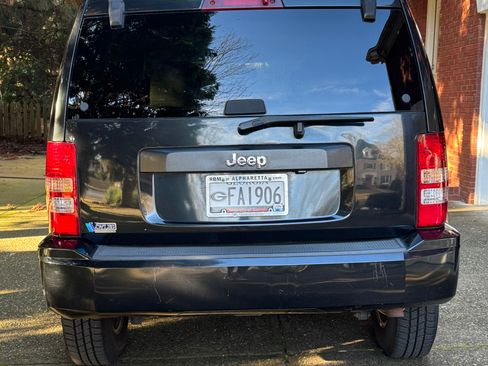 Used 2012 Jeep Liberty Sport w/ Popular Equipment Group image 6