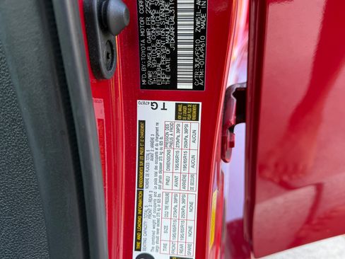 Used 2020 Toyota Prius L Eco image 15