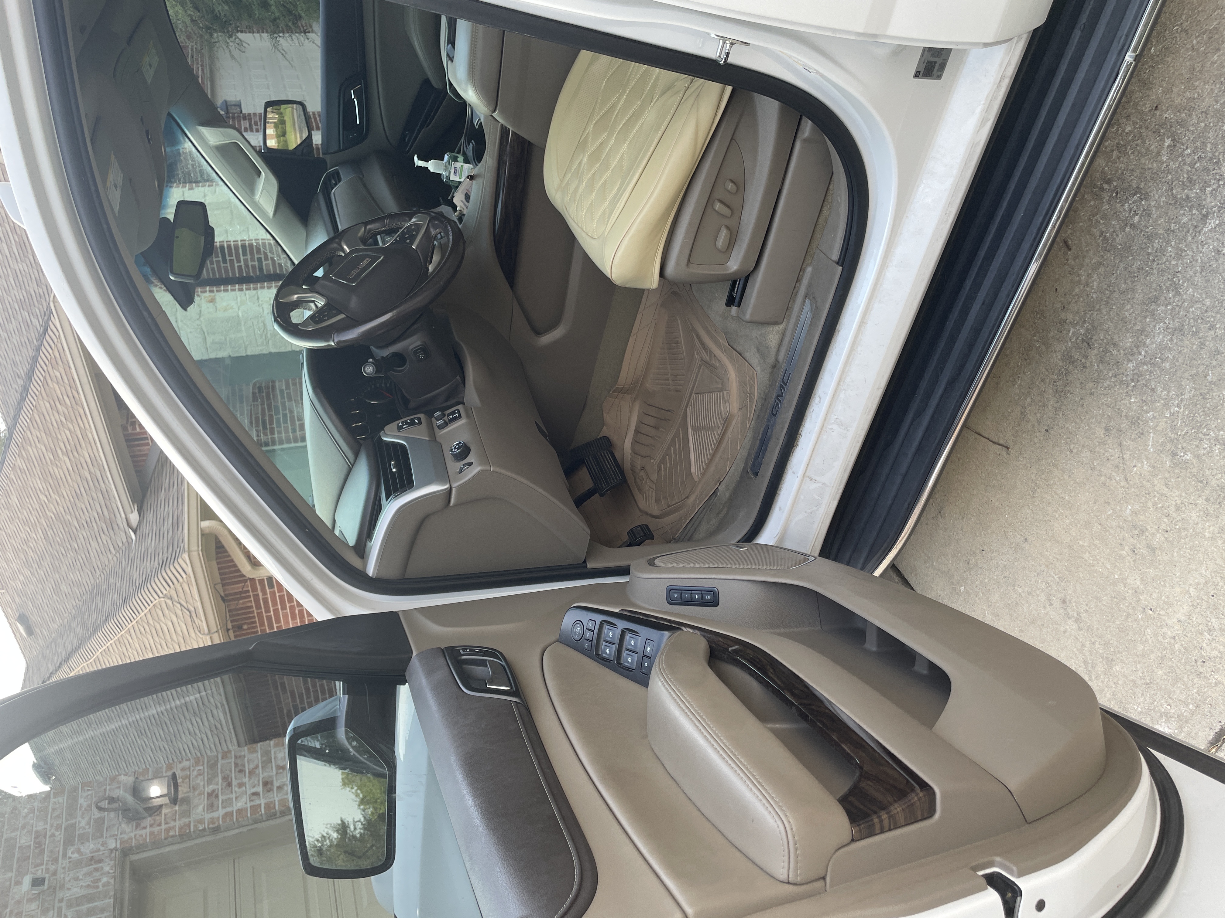 Used 2018 GMC Yukon SLT w/ Open Road Package RWD image 5