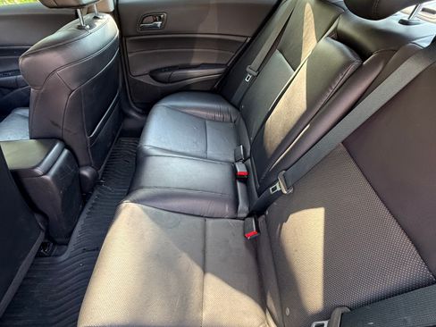 Used 2014 Acura ILX FWD image 9