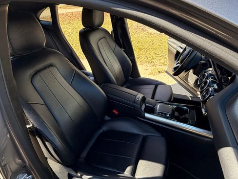 Used 2021 Mercedes-Benz GLA 250 4MATIC image 14