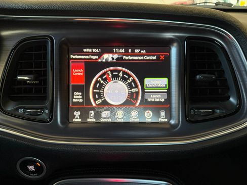 Used 2016 Dodge Challenger R/T Plus image 20