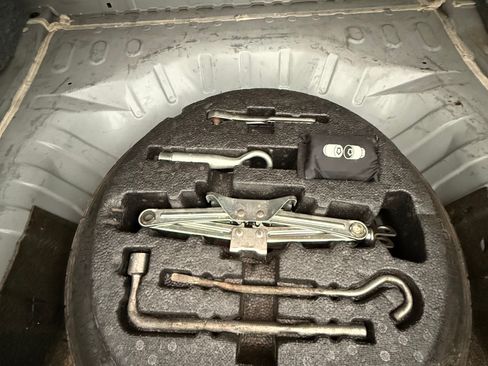 Used 2019 Honda Civic EX image 16