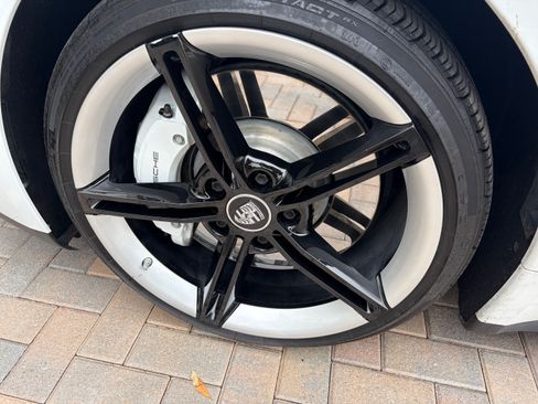 Used 2021 Porsche Taycan Sedan 4D image 12