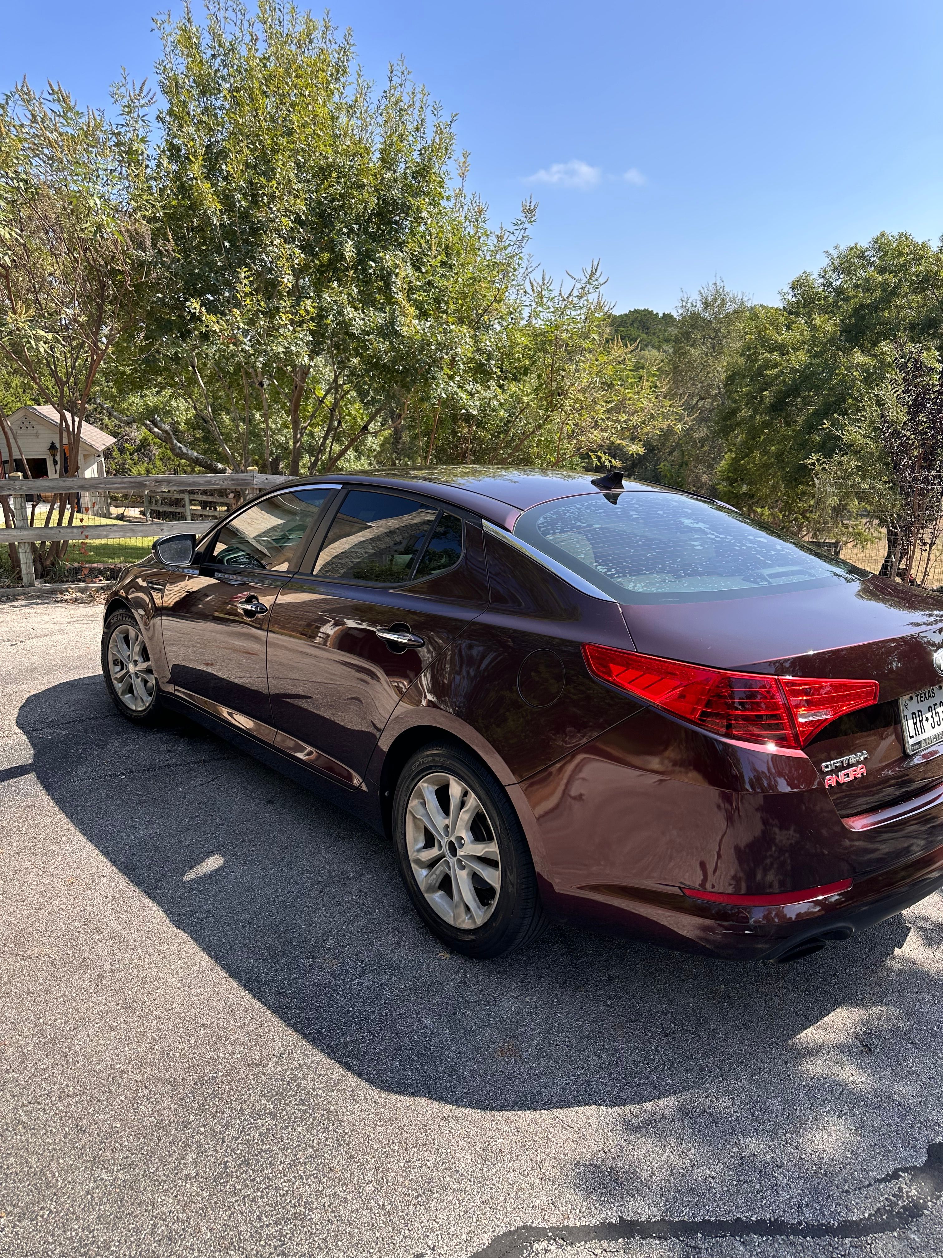 Used 2013 Kia Optima EX FWD image 2