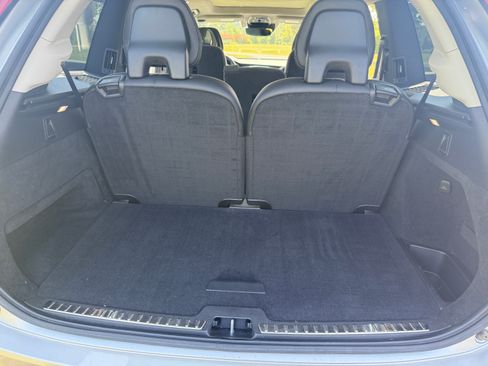 Used 2019 Volvo XC90 T6 Momentum w/ Advanced Package image 17