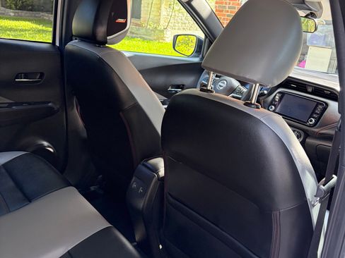 Used 2023 Nissan Kicks SR w/ SR Premium Package FWD image 6