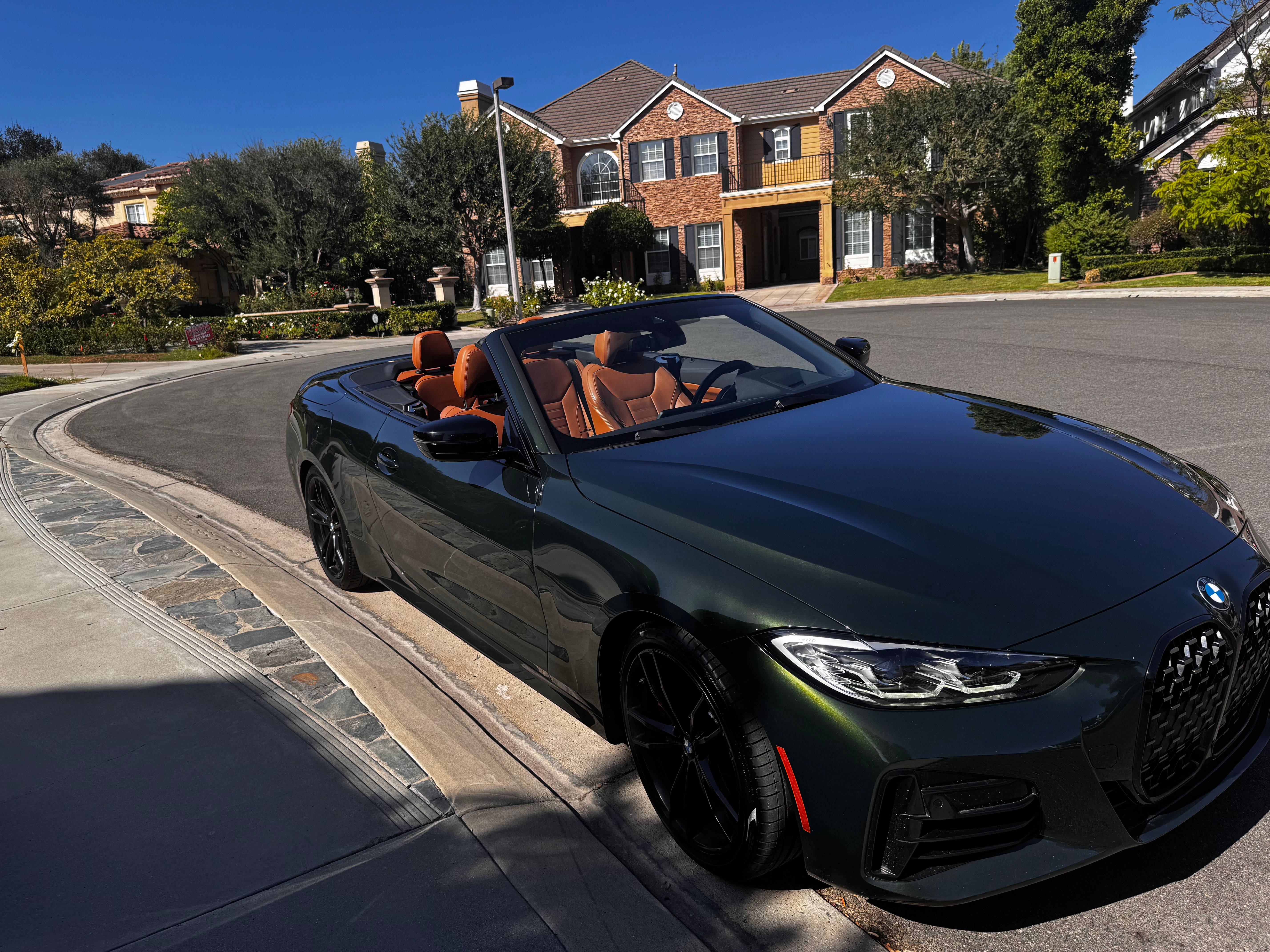 Used 2021 BMW M440i Convertible w/ Premium Package RWD image 2