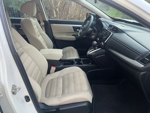 Used 2018 Honda CR-V LX image 4