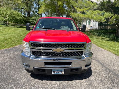 Used 2011 Chevrolet Silverado 3500 LTZ AWD/4WD image 2