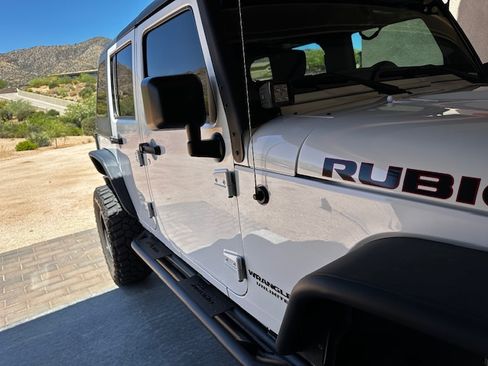 Used 2016 Jeep Wrangler Unlimited Rubicon w/ Connectivity Group AWD/4WD image 26