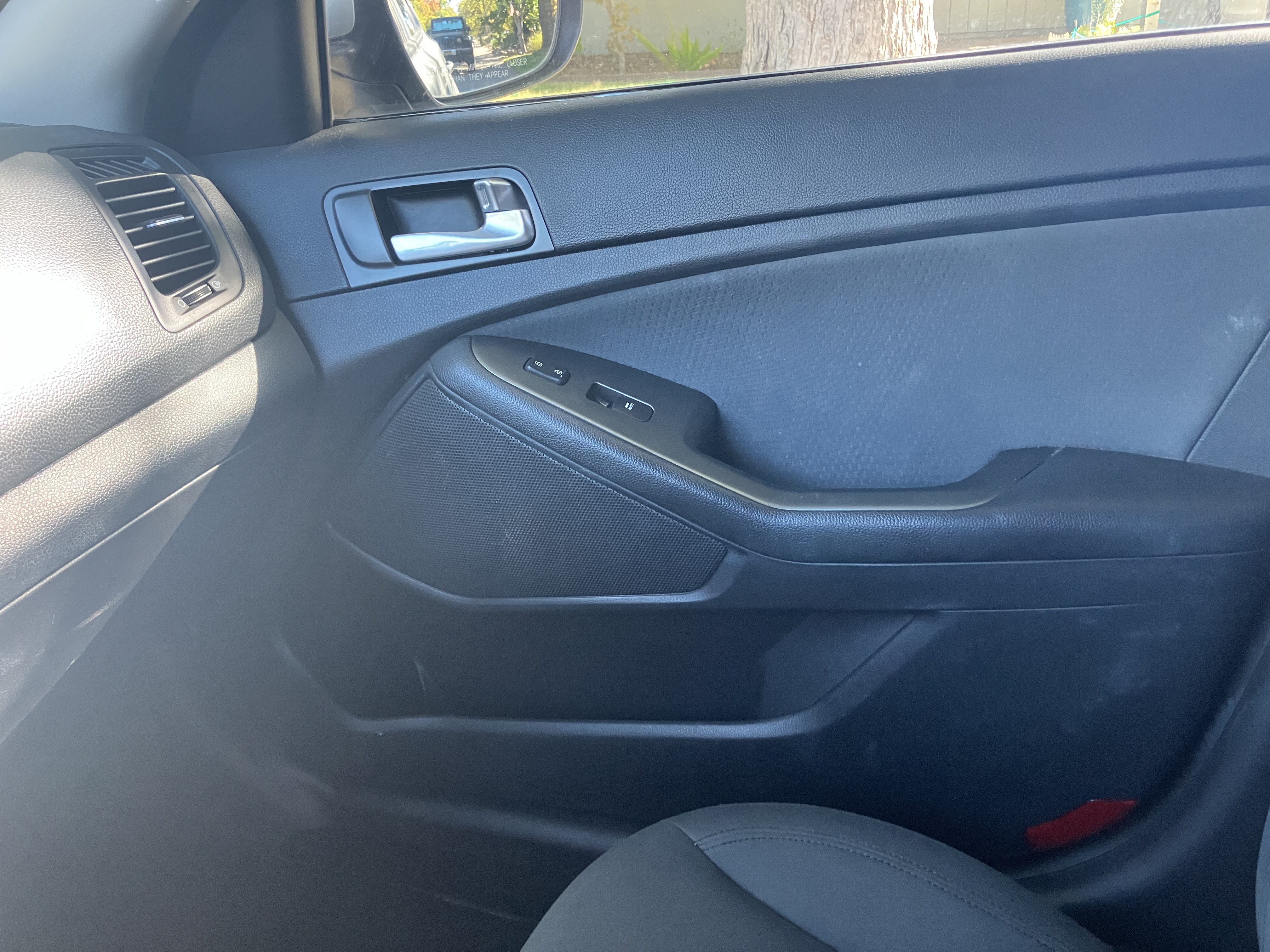 Used 2015 Kia Optima LX FWD image 17