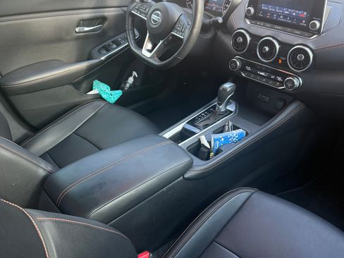 Used 2023 Nissan Sentra SR w/ SR Premium Package image 13