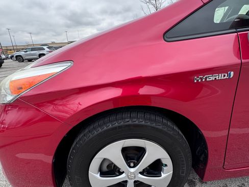 Used 2014 Toyota Prius Two image 14