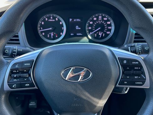 Used 2019 Hyundai Sonata SE image 12