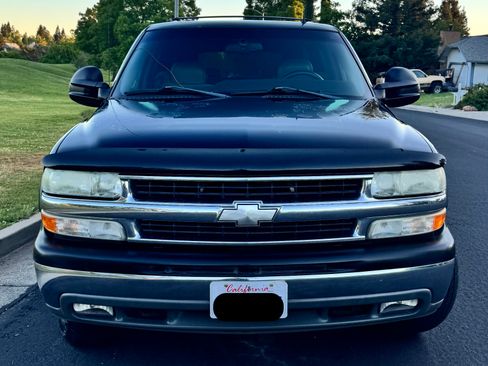 Used 2002 Chevrolet Suburban 2500 LT image 6