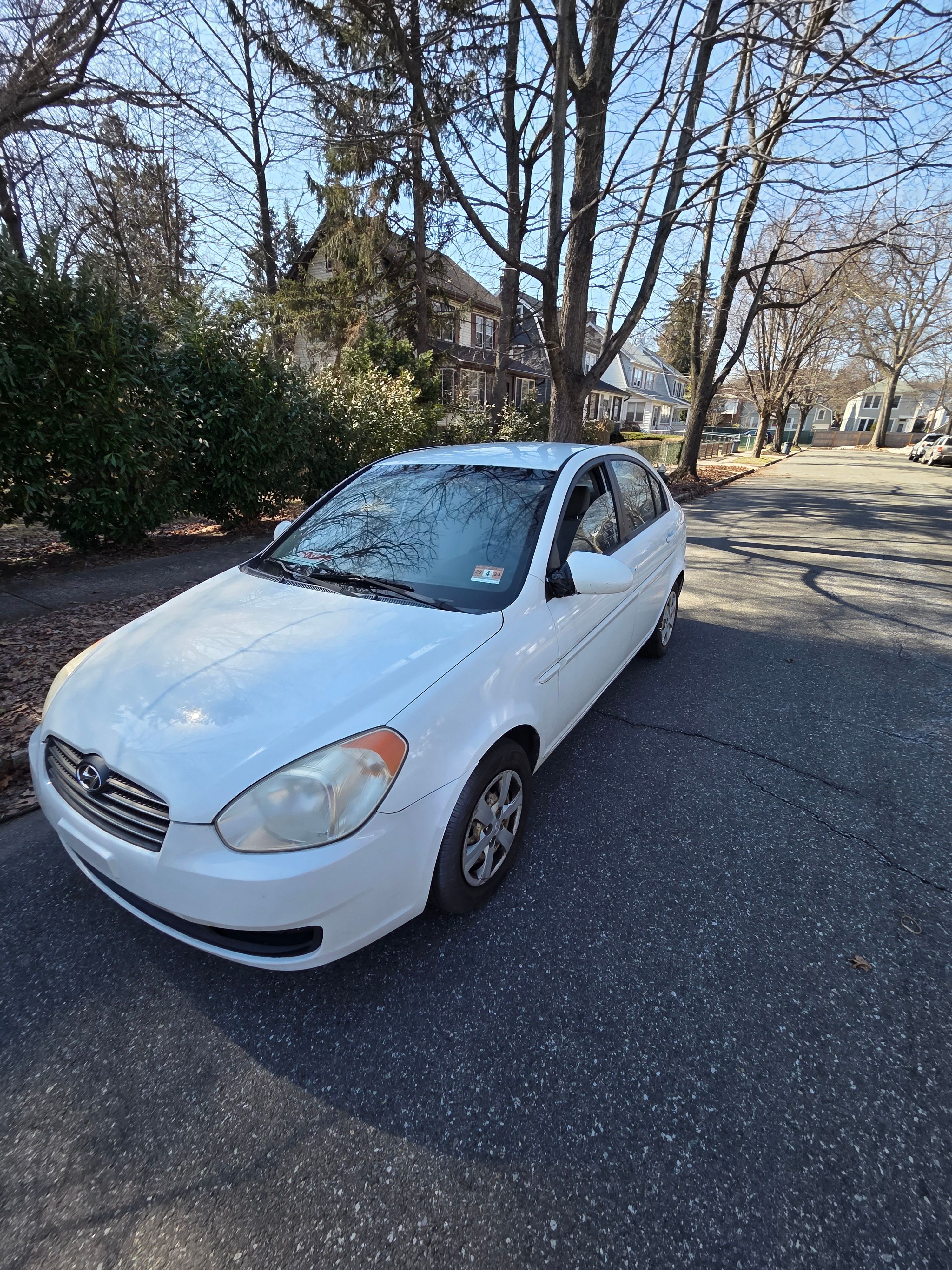 Used 2009 Hyundai Accent GLS FWD image 18