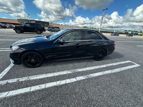 Used 2014 Mercedes-Benz E 350 4MATIC Sedan image 5