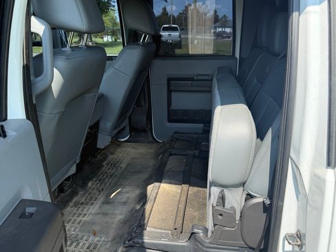 Used 2011 Ford F550 4x4 Crew Cab Super Duty w/ Payload Upgrade Pkg image 12