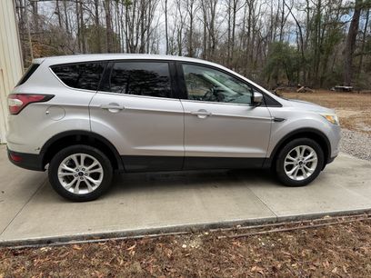 Used 2017 Ford Escape SE