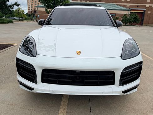 Used 2020 Porsche Cayenne S AWD/4WD image 5