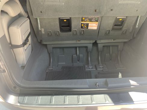 Used 2019 Toyota Sienna XLE FWD image 12