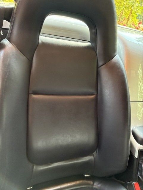 Used 2005 Chevrolet SSR w/ Preferred Equipment Group RWD image 18