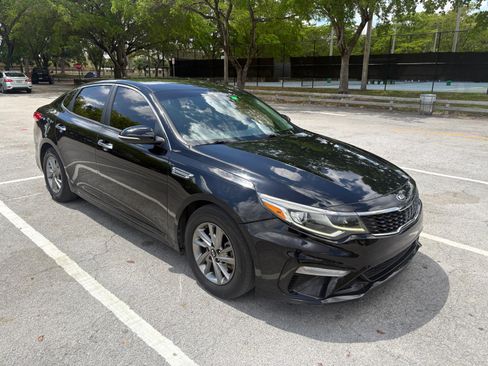 Used 2019 Kia Optima LX image 8