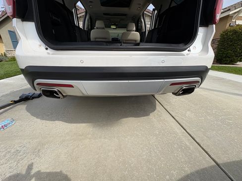 Used 2017 Ford Explorer Platinum AWD/4WD image 21