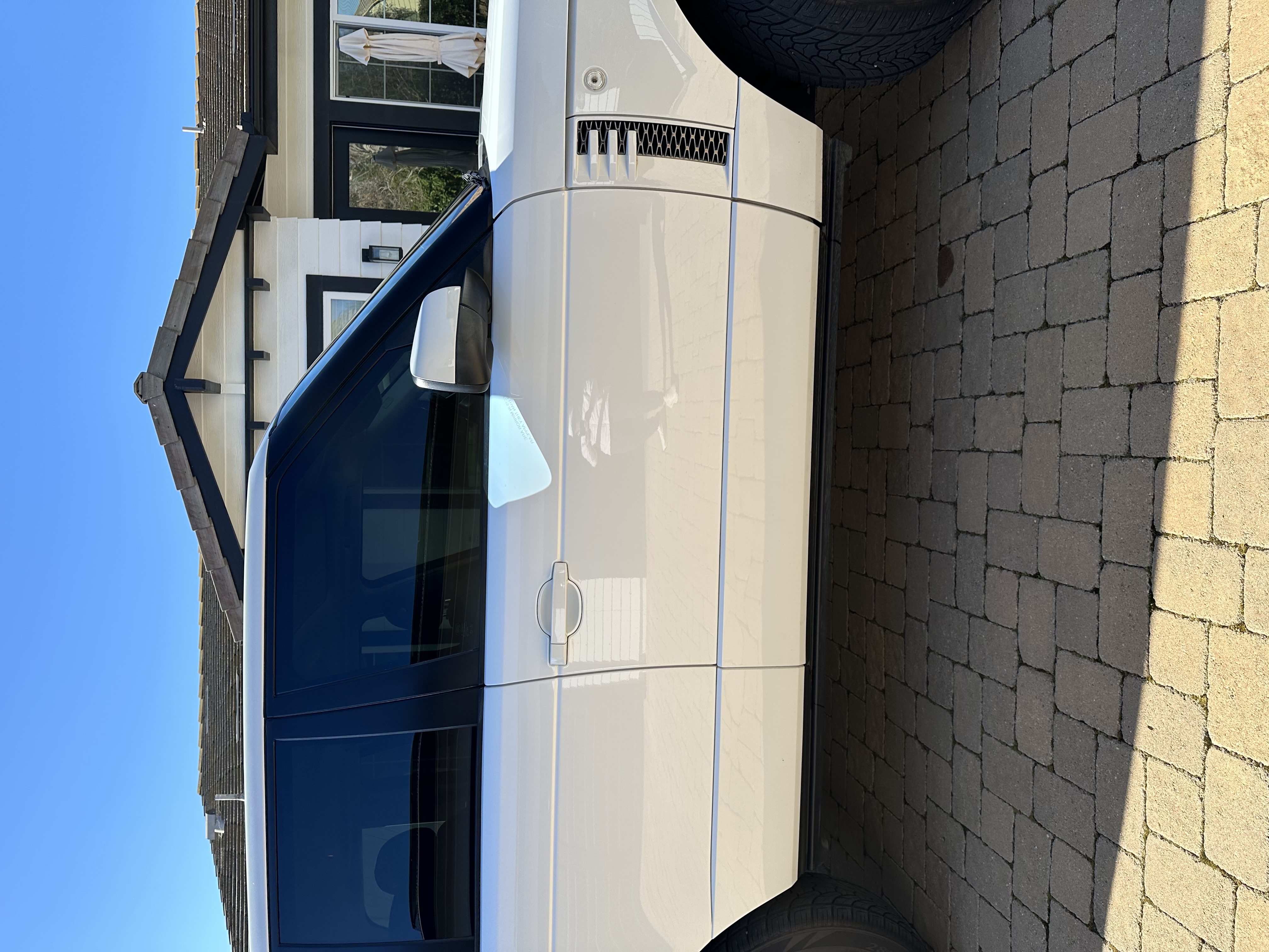 Used 2012 Land Rover Range Rover HSE AWD/4WD image 9