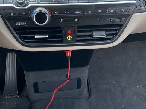 Used 2015 BMW i3 w/ Range Extender image 9