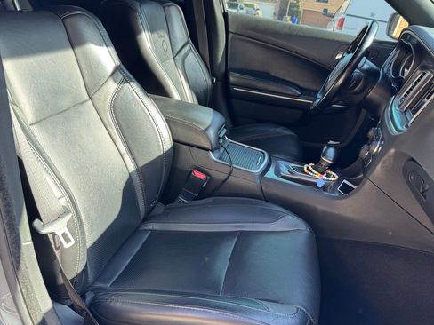 Used 2021 Dodge Charger SXT w/ Leather Interior Group RWD image 10