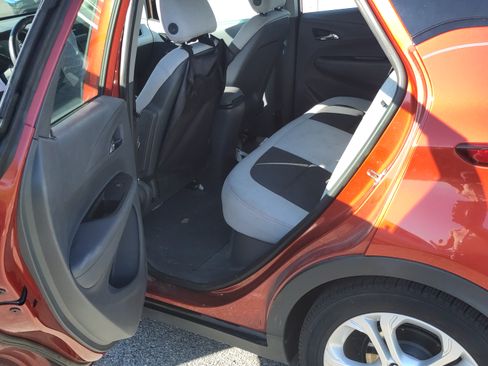 Used 2020 Chevrolet Bolt LT image 6