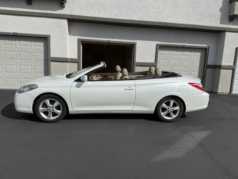 Used 2007 Toyota Solara SLE image 2