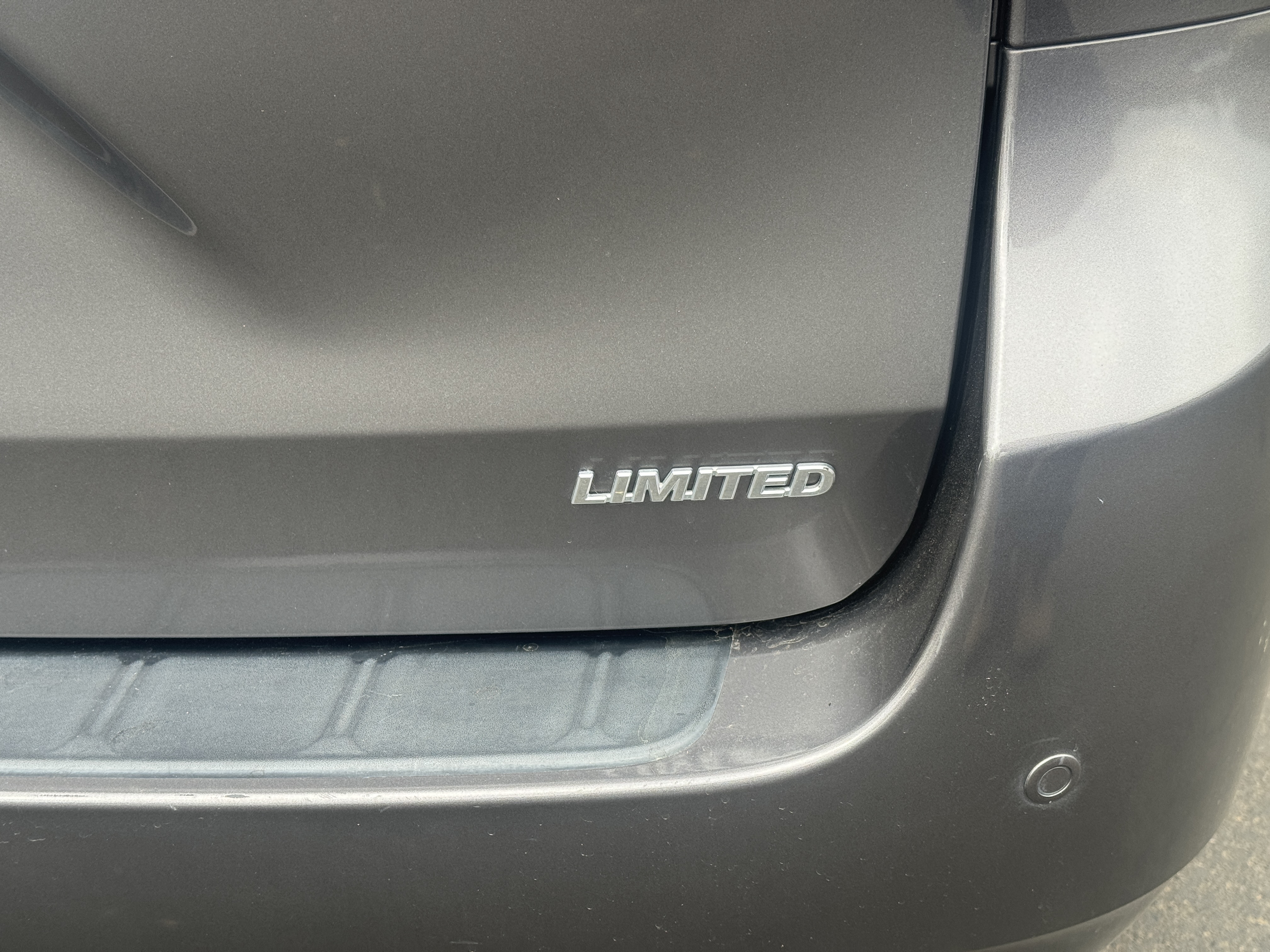 Used 2017 Toyota Sienna Limited Premium FWD image 6