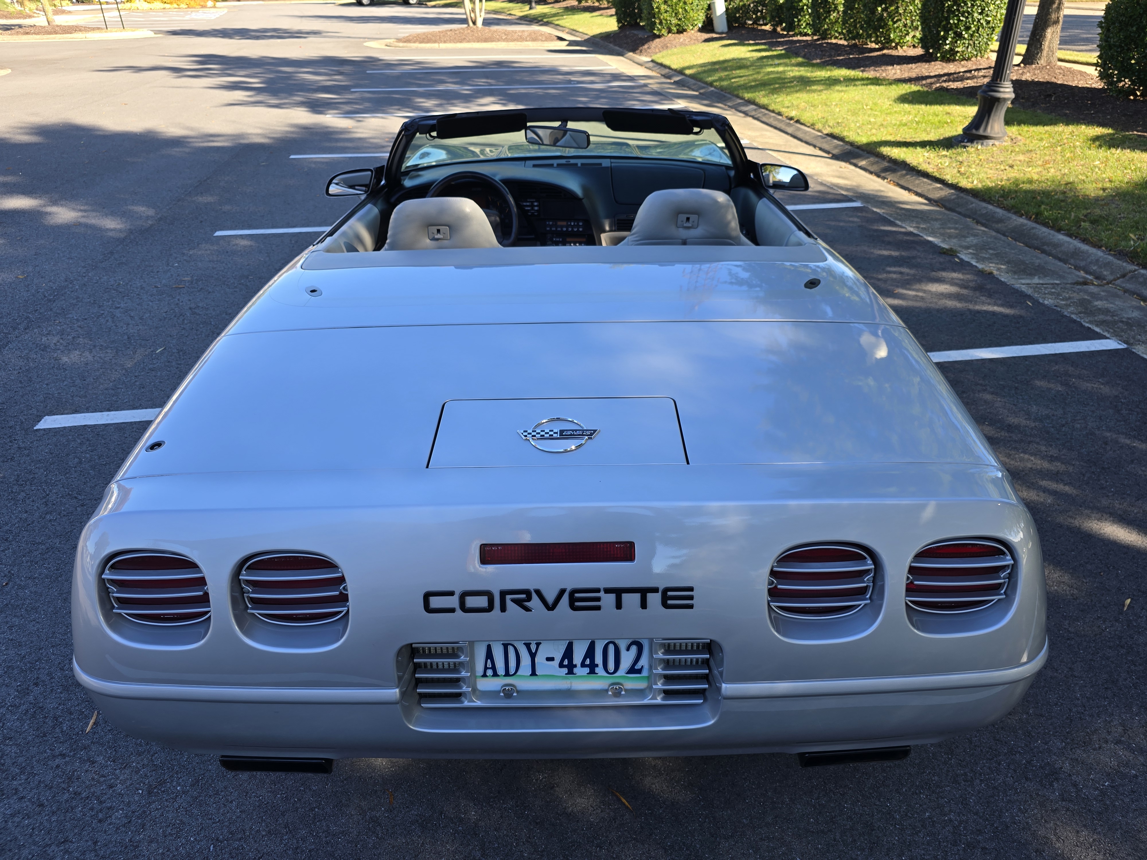 Used 1996 Chevrolet Corvette Convertible RWD image 4
