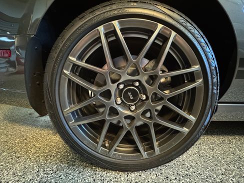 Used 2013 Ford Mustang Shelby GT500 RWD image 13