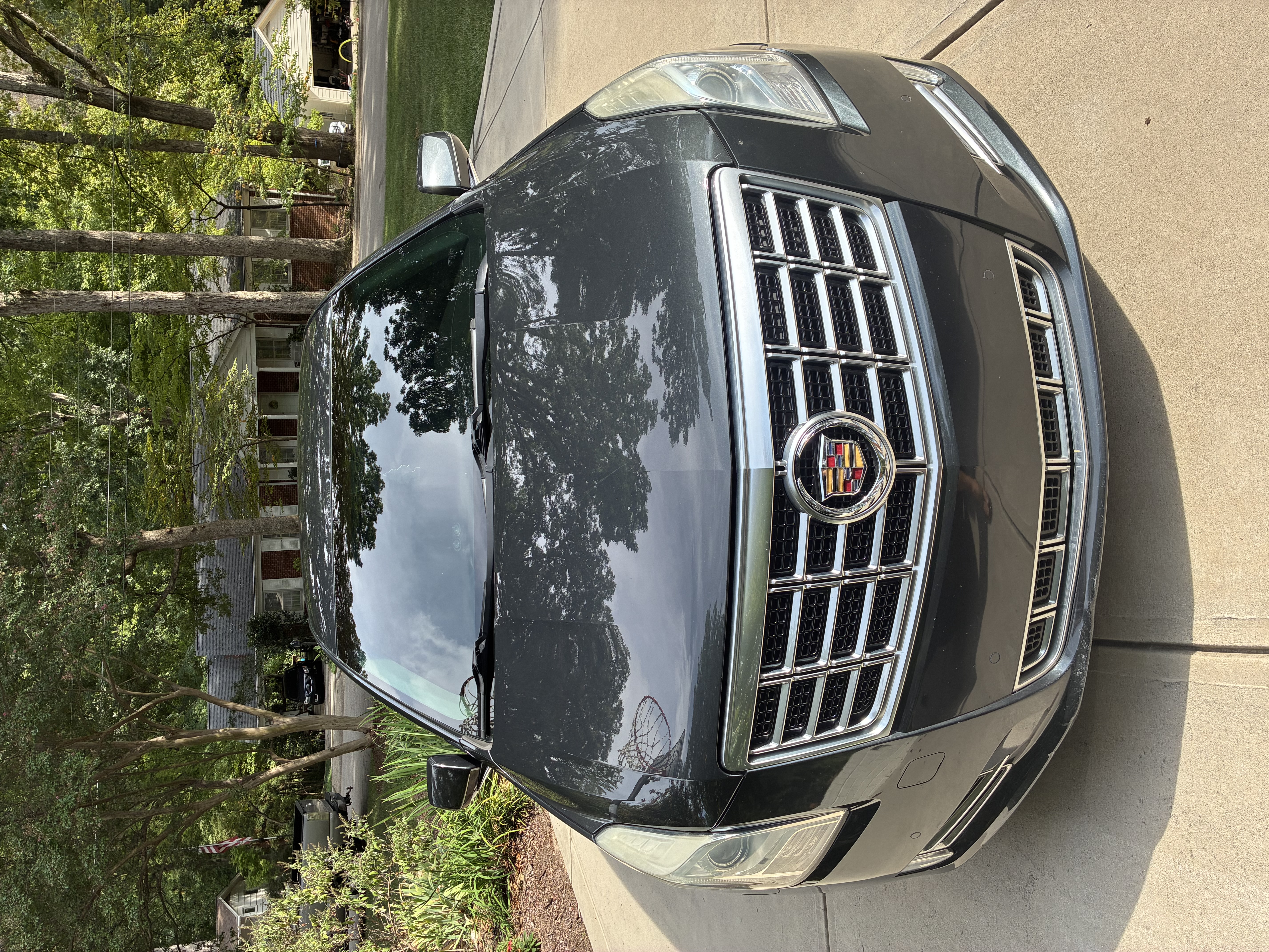 Used 2014 Cadillac XTS Luxury AWD/4WD image 2