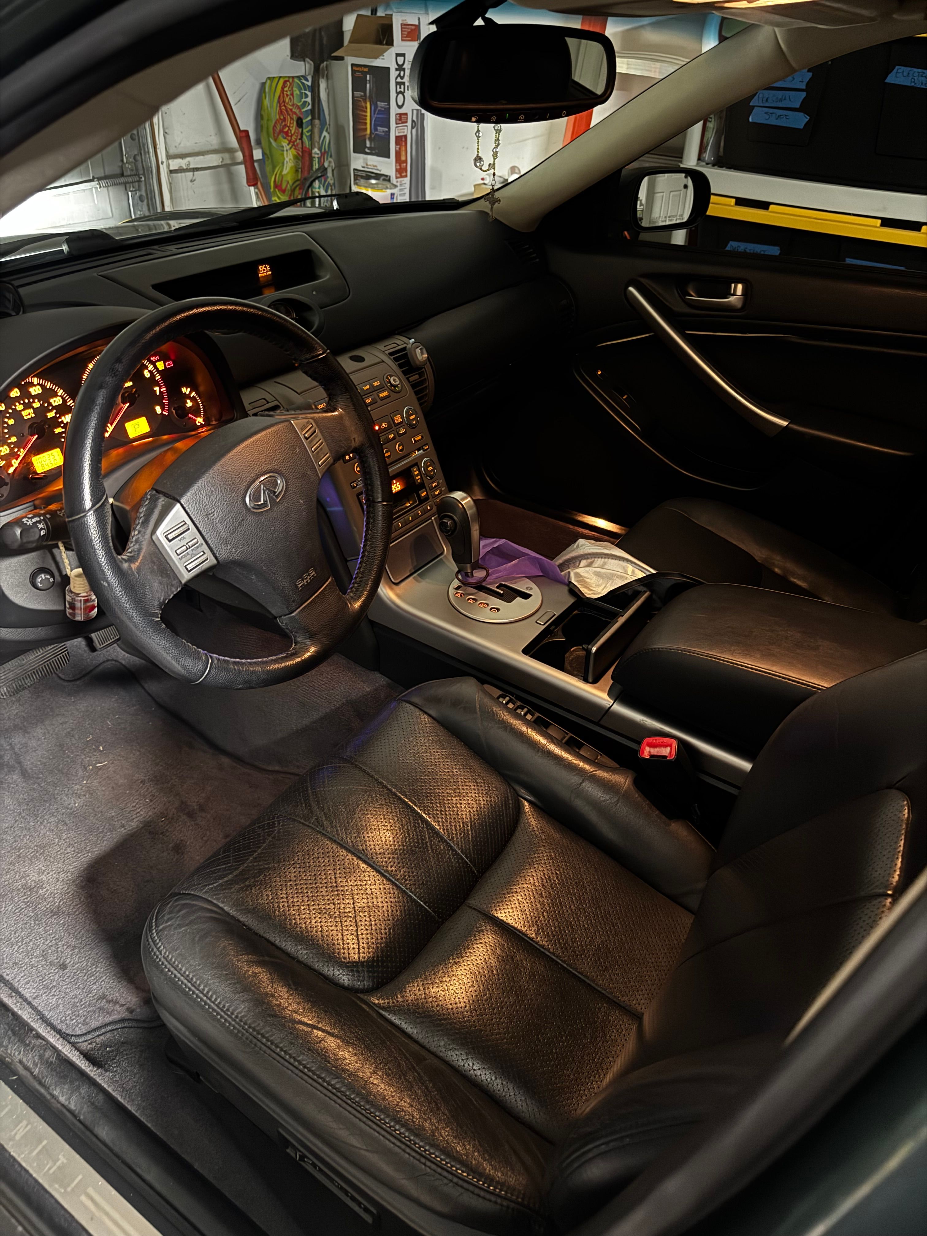 Used 2003 INFINITI G35 Sedan w/ Premium Pkg RWD image 10