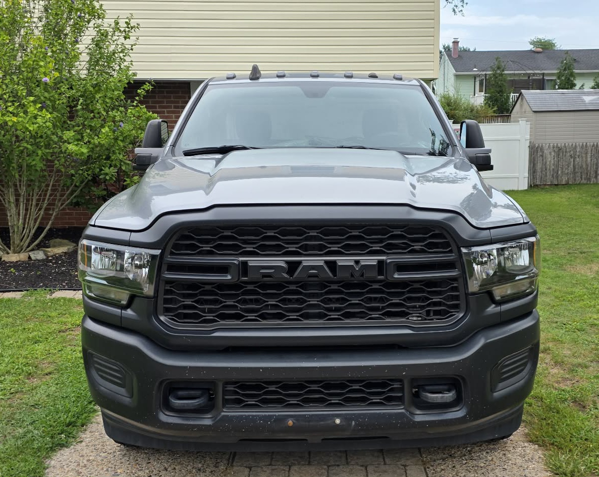 Used 2023 RAM 3500 Tradesman RWD image 2