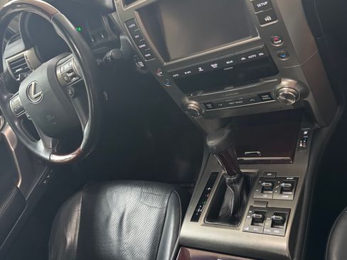 Used 2014 Lexus GX 460 Luxury AWD/4WD image 24