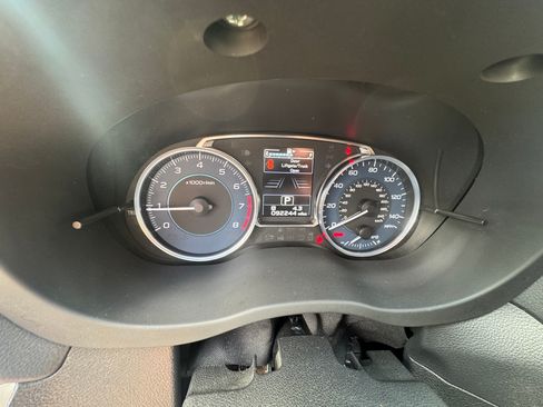 Used 2017 Subaru Crosstrek 2.0i Premium image 14